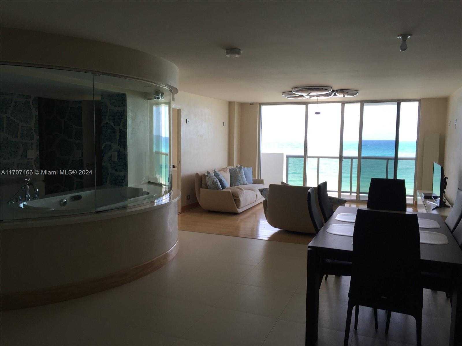 Small Image of 6039 COLLINS AVE #925, Miami Beach Number 2