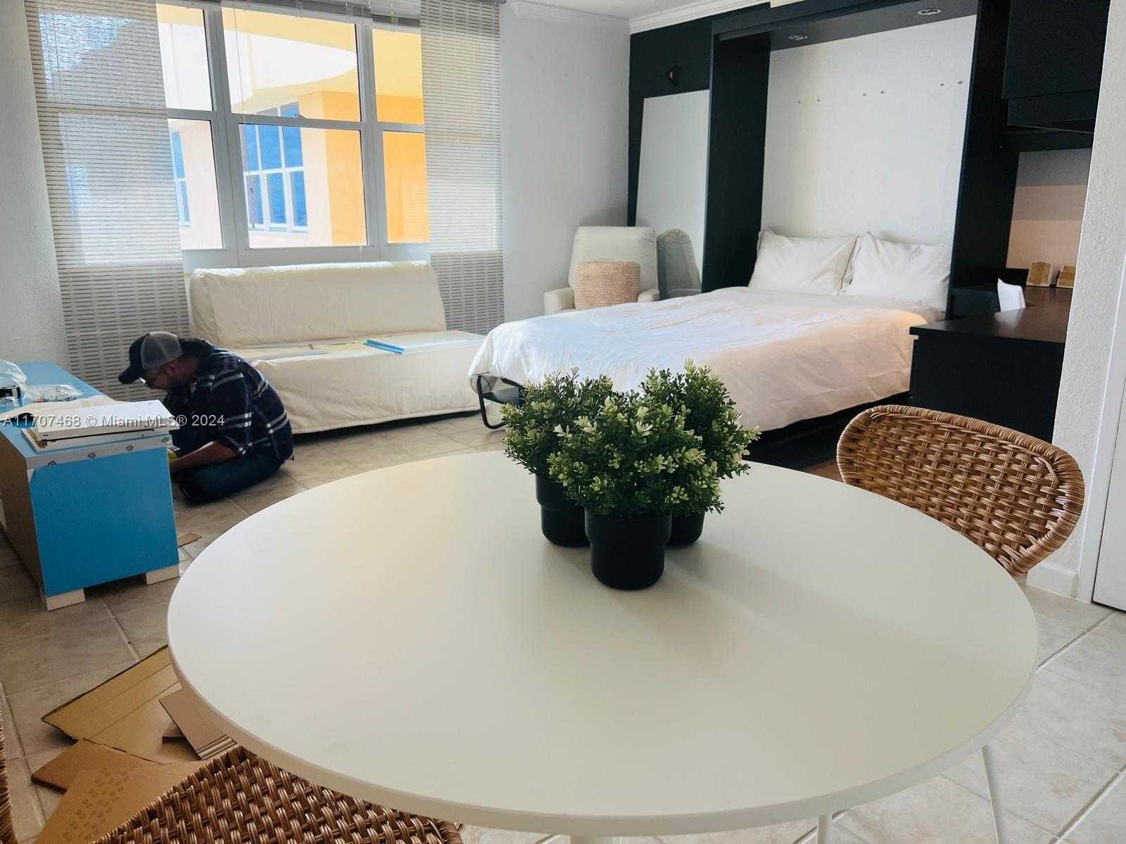 Small Image of 2501 SOUTH OCEAN DR #PH32, Hollywood Number 11