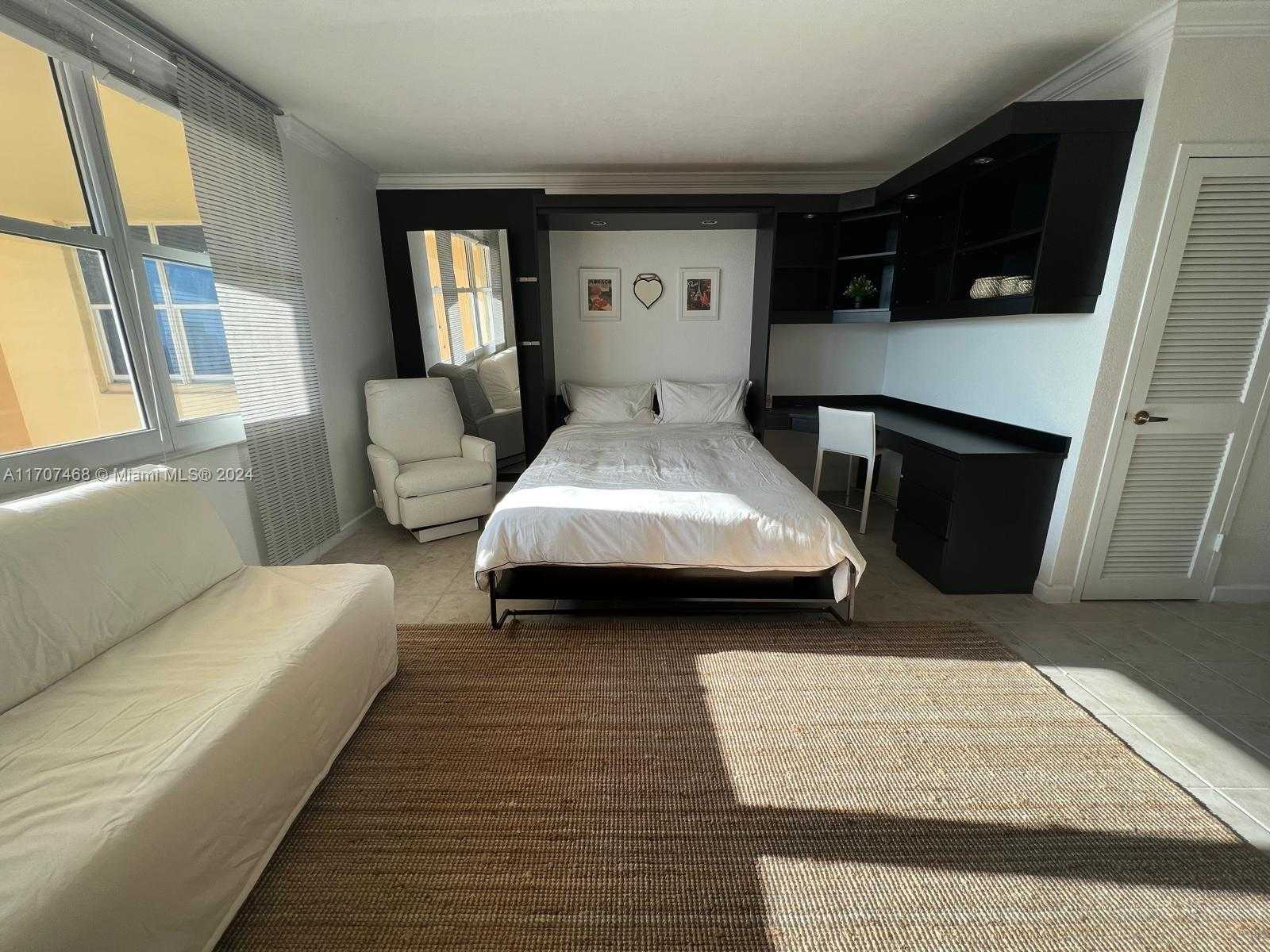 Small Image of 2501 SOUTH OCEAN DR #PH32, Hollywood Number 2