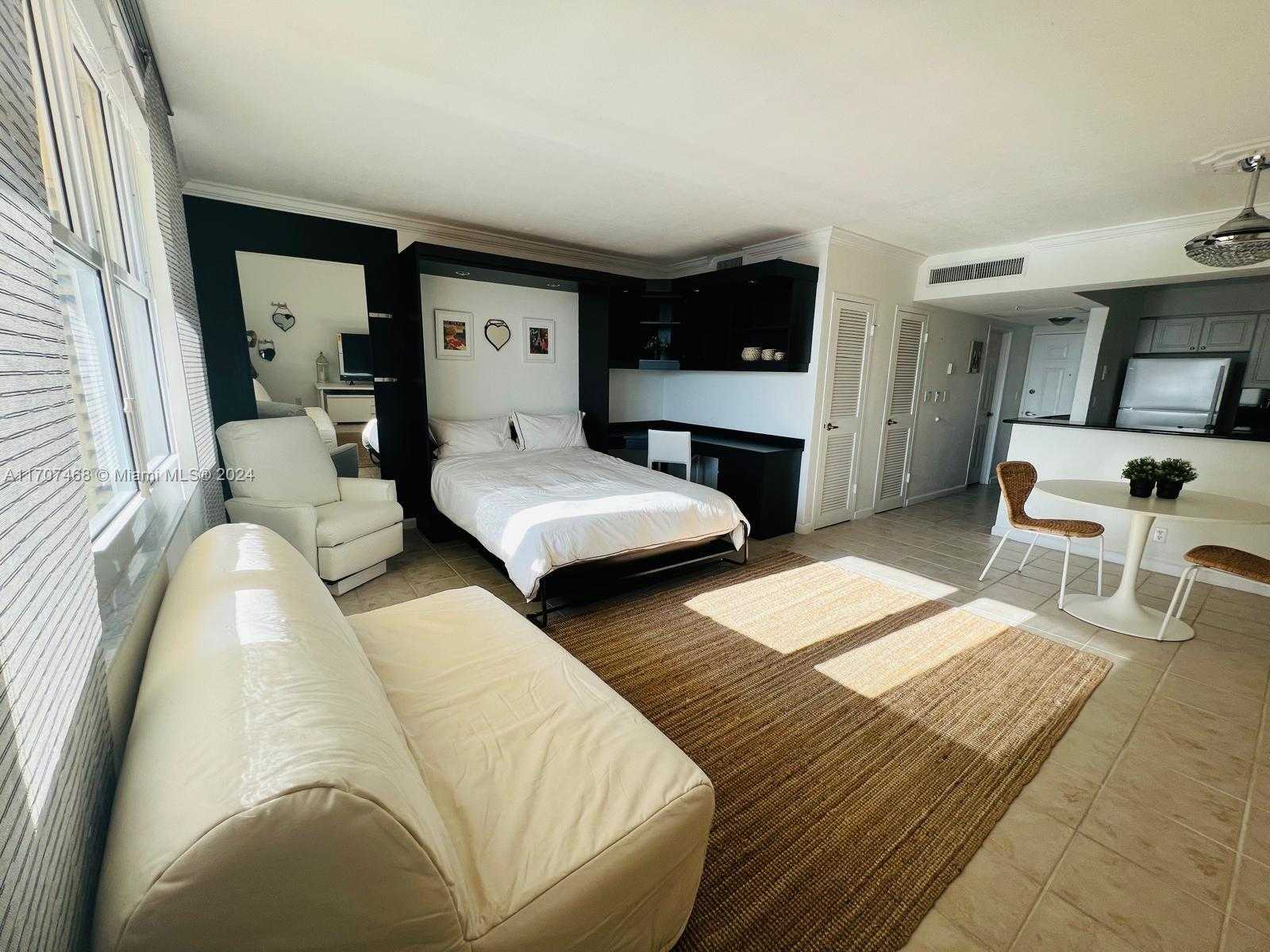 Small Image of 2501 SOUTH OCEAN DR #PH32, Hollywood Number 3