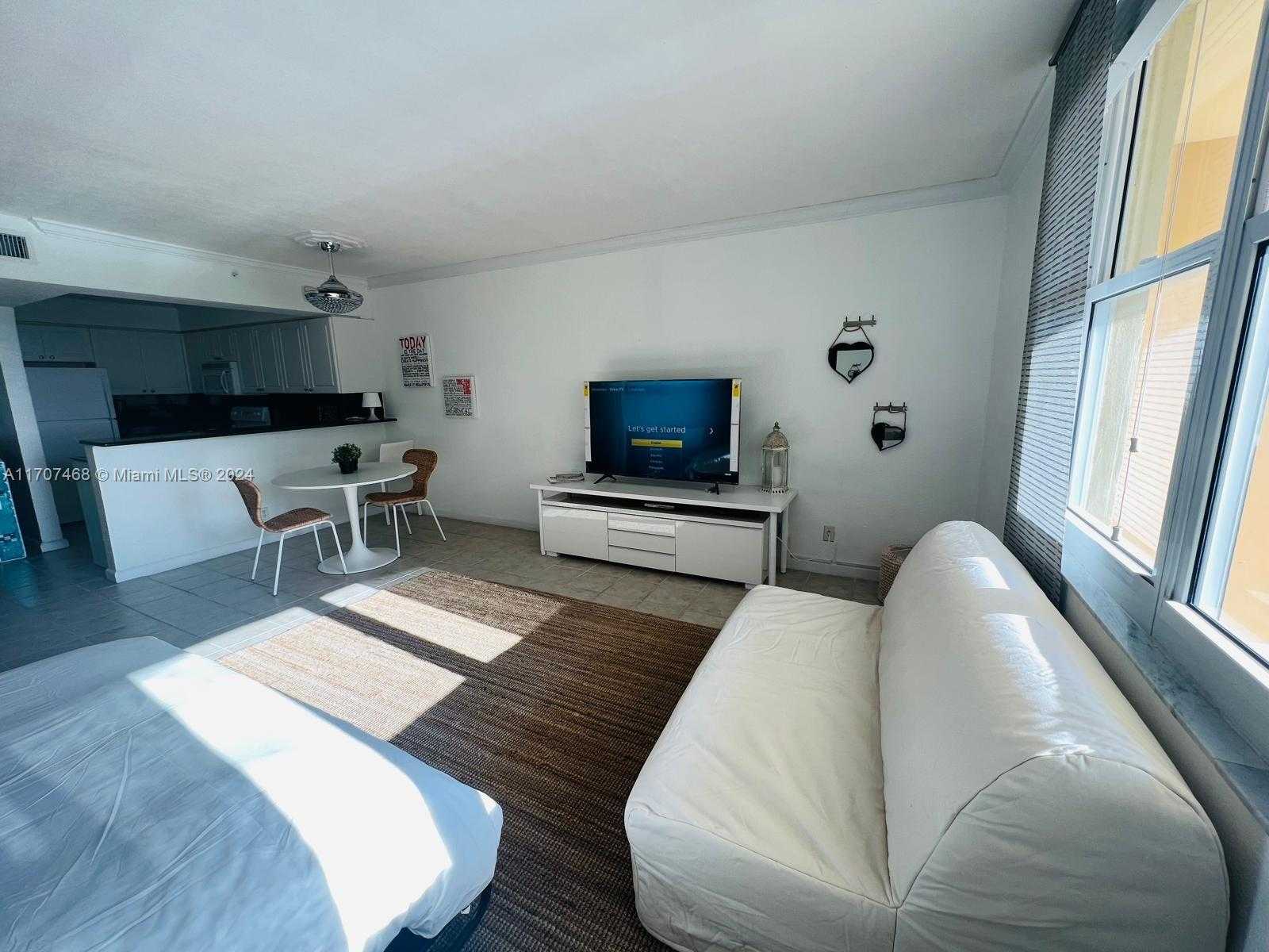 Small Image of 2501 SOUTH OCEAN DR #PH32, Hollywood Number 8