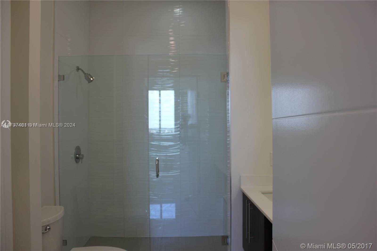 Small Image of 7661 NORTH WEST 107TH AVE #810, Doral Number 16