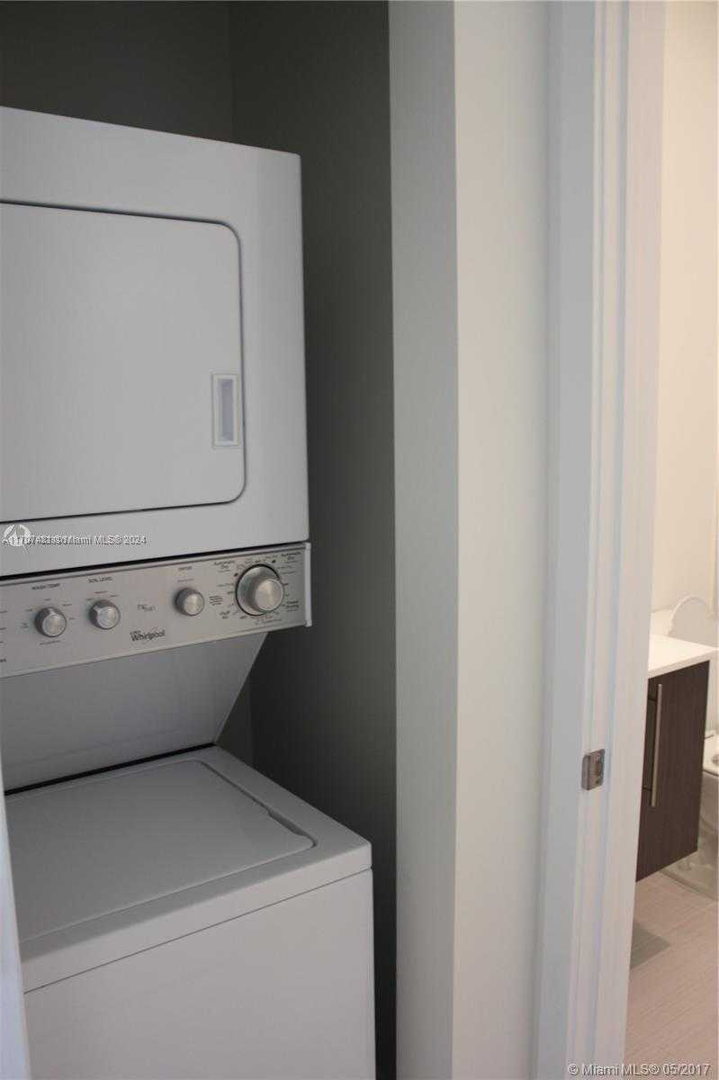 Small Image of 7661 NORTH WEST 107TH AVE #810, Doral Number 23