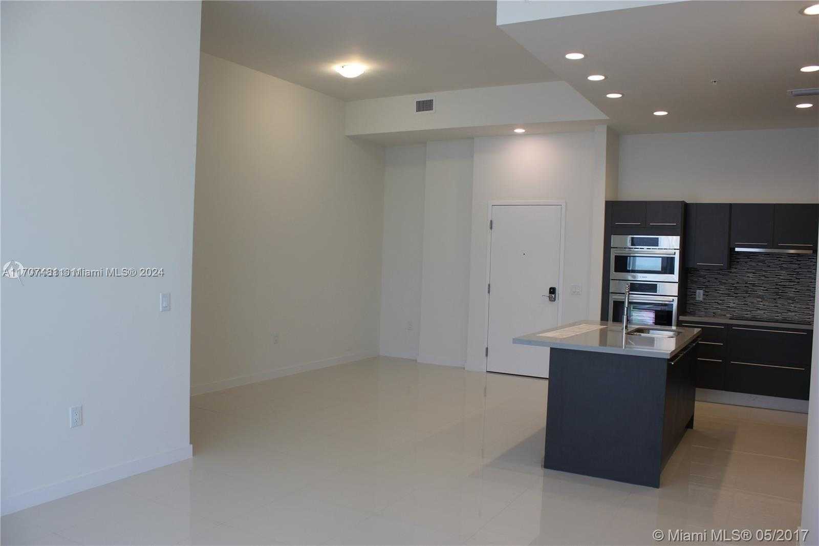 Small Image of 7661 NORTH WEST 107TH AVE #810, Doral Number 4