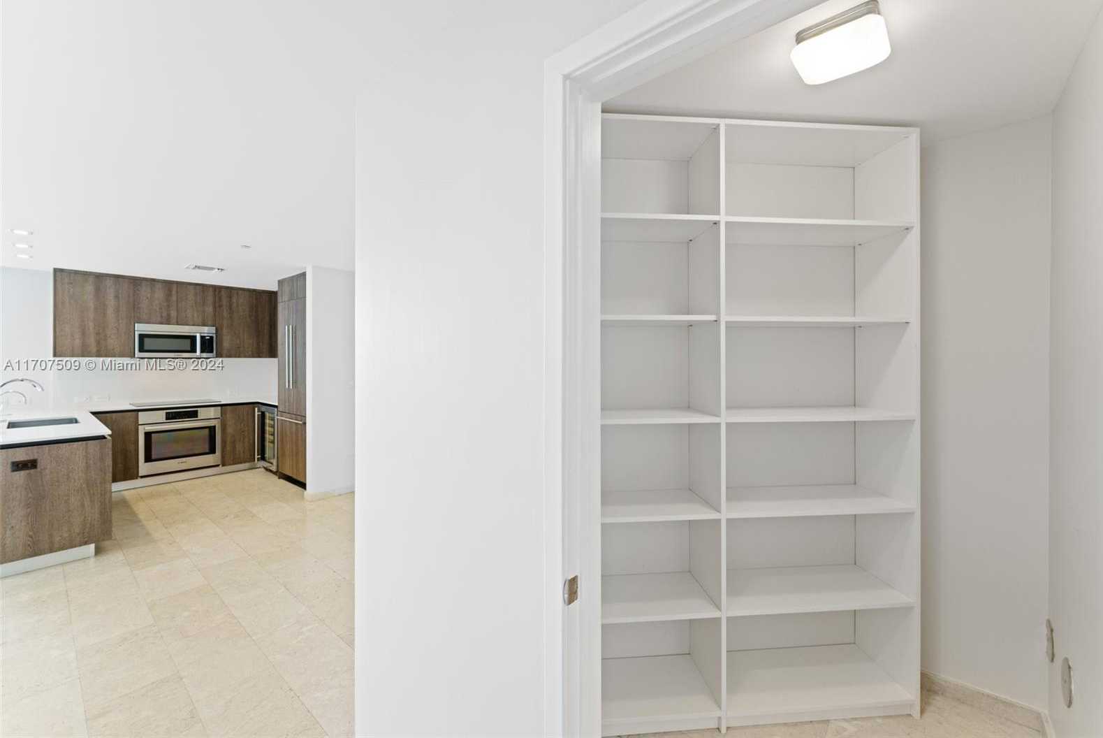 Small Image of 88 SOUTH WEST 7TH ST #712, Miami Number 11