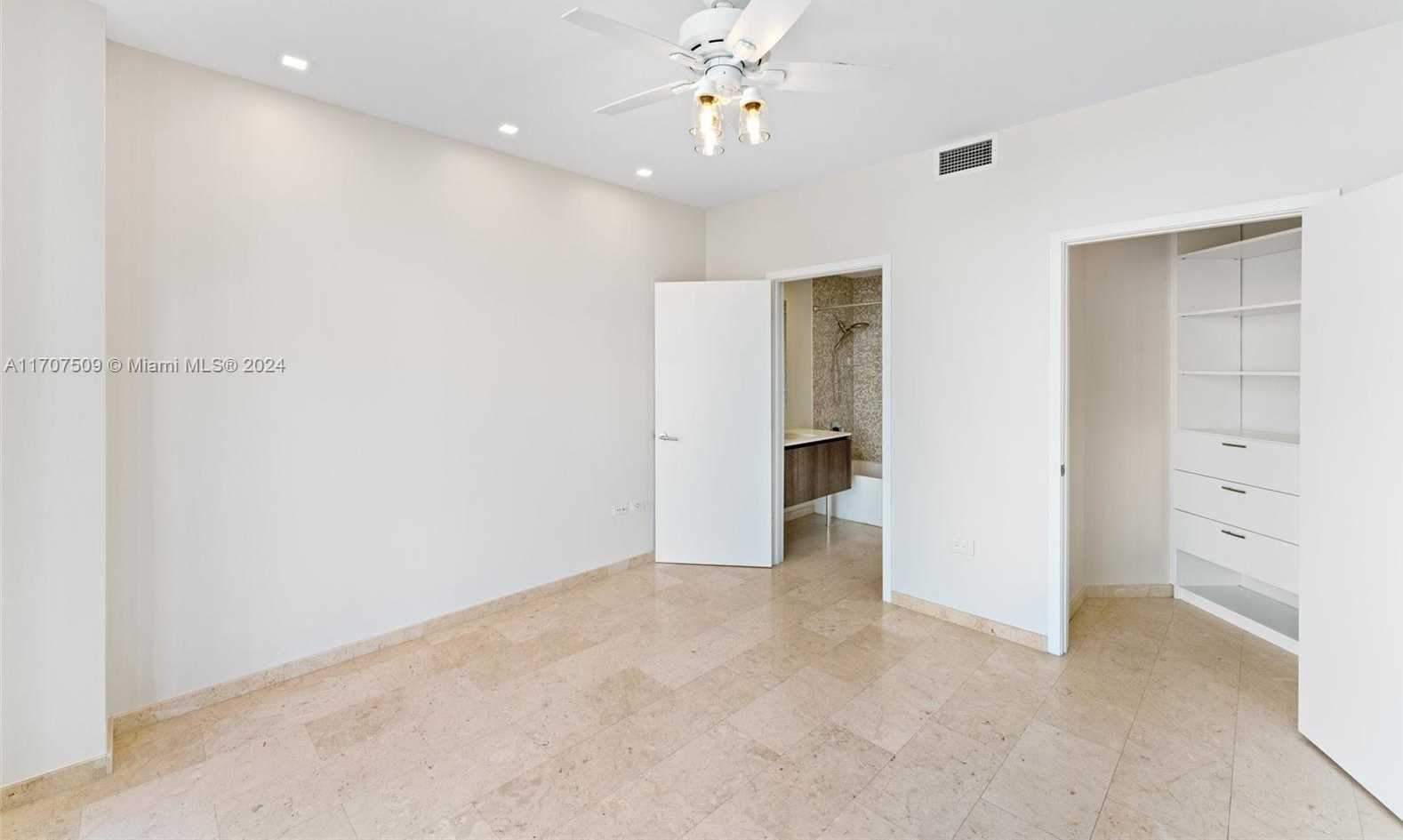 Small Image of 88 SOUTH WEST 7TH ST #712, Miami Number 22