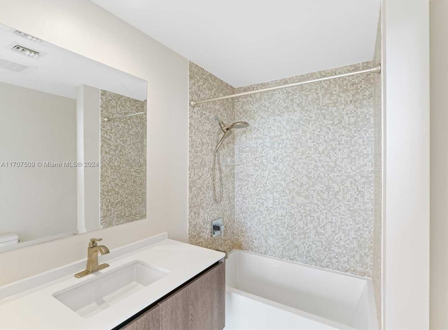 Small Image of 88 SOUTH WEST 7TH ST #712, Miami Number 23
