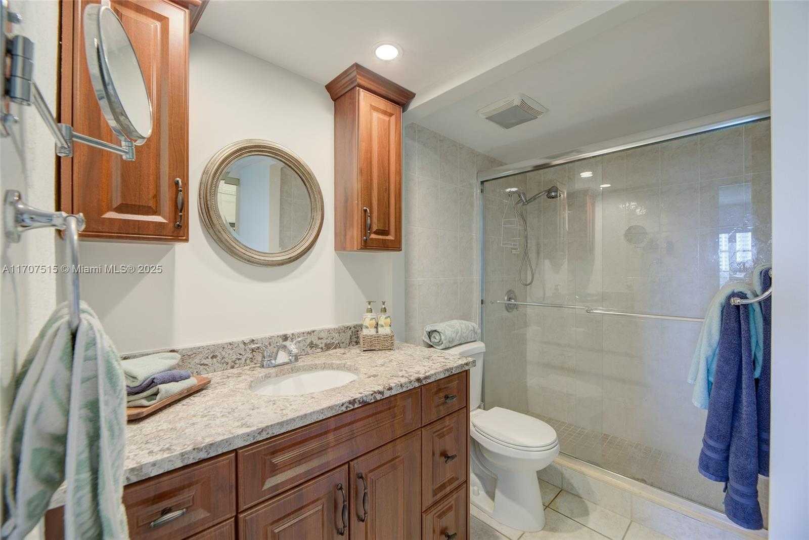 Small Image of 300 DIPLOMAT PKWY #711, Hallandale Beach Number 23