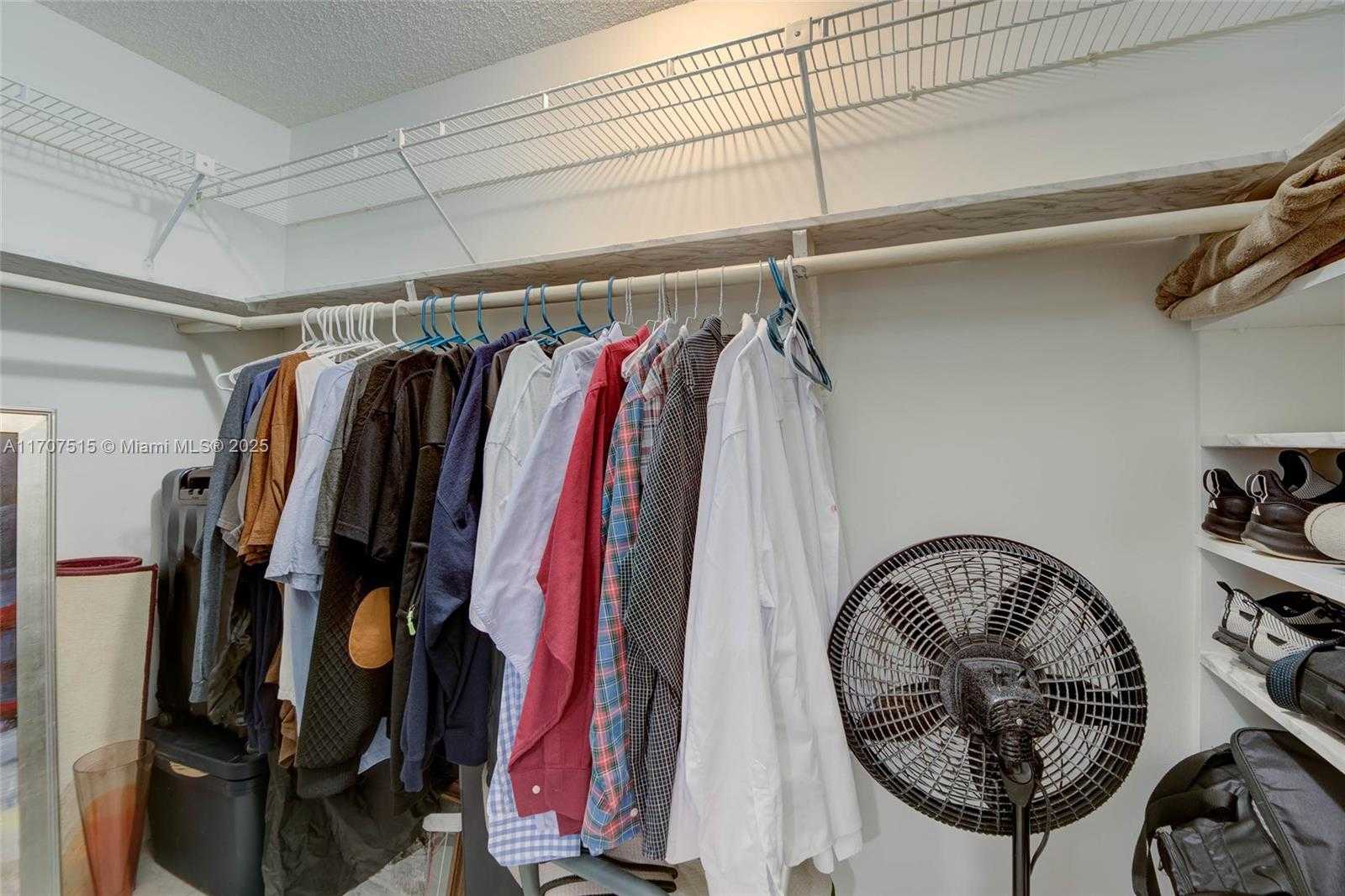 Small Image of 300 DIPLOMAT PKWY #711, Hallandale Beach Number 24