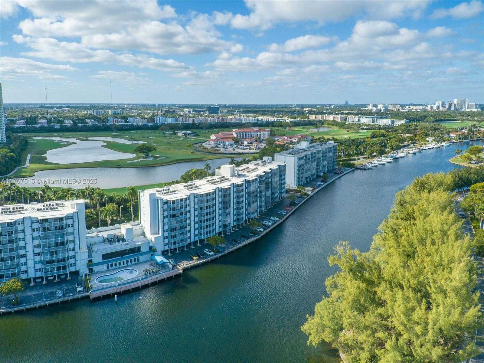 Small Image of 300 DIPLOMAT PKWY #711, Hallandale Beach Number 28