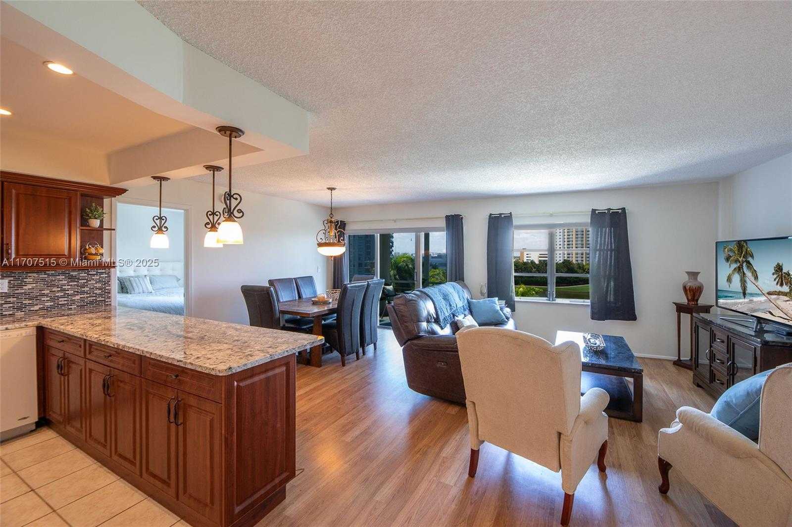 Small Image of 300 DIPLOMAT PKWY #711, Hallandale Beach Number 3