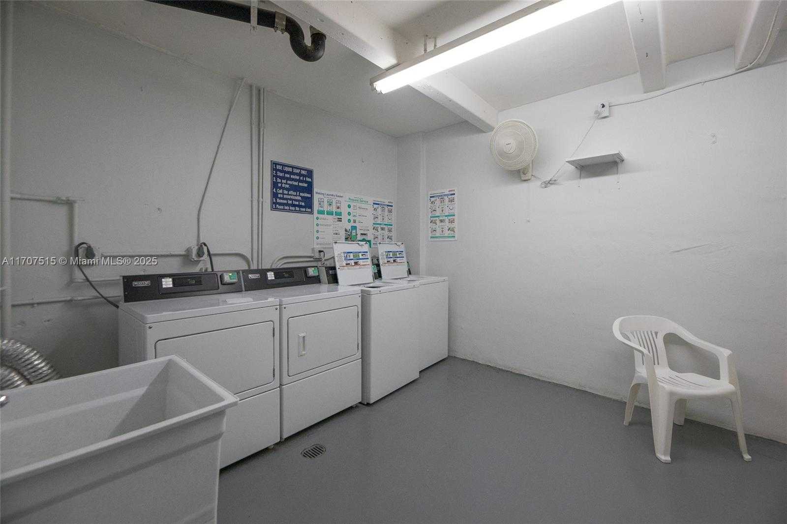 Small Image of 300 DIPLOMAT PKWY #711, Hallandale Beach Number 34