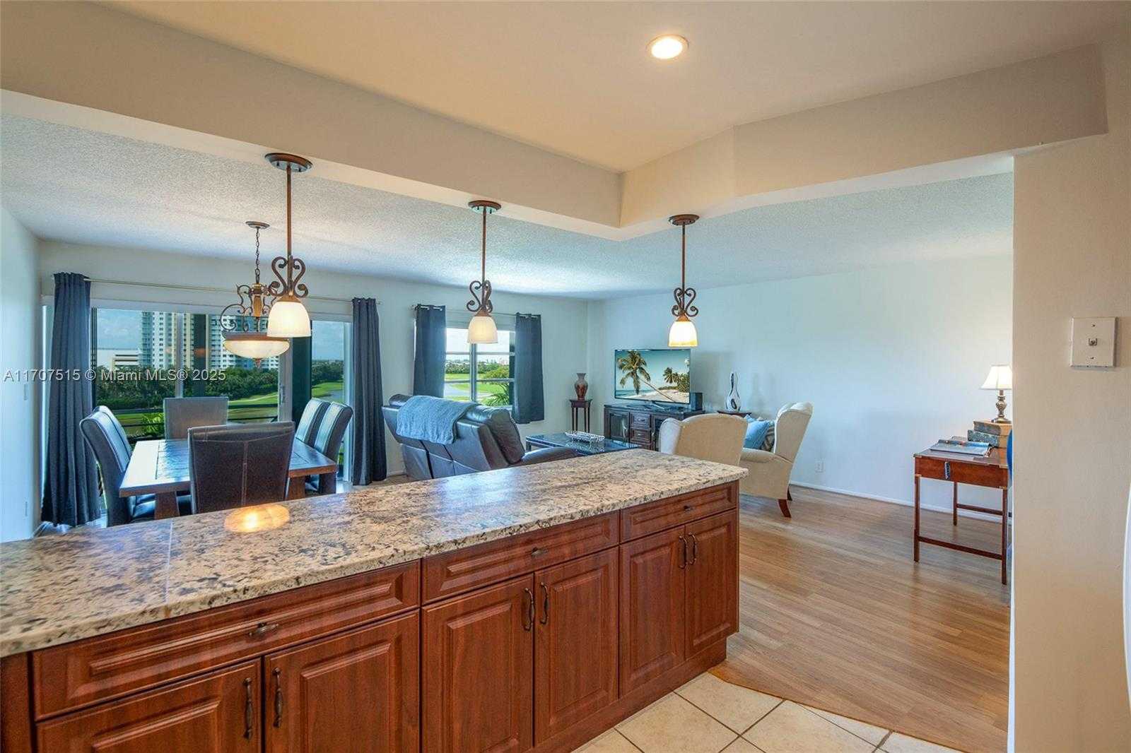 Small Image of 300 DIPLOMAT PKWY #711, Hallandale Beach Number 6