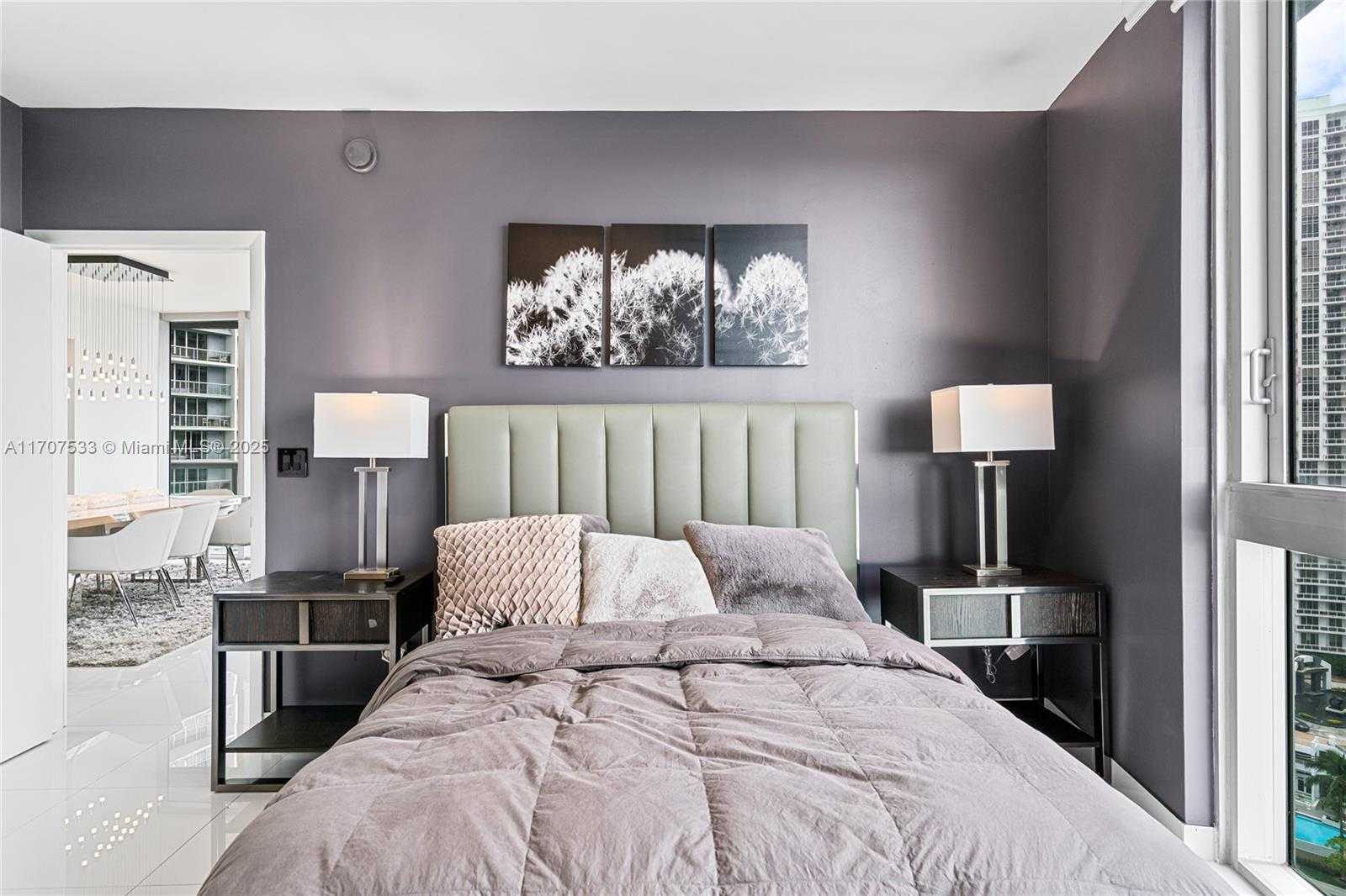 Small Image of 495 BRICKELL AVE #1702, Miami Number 39