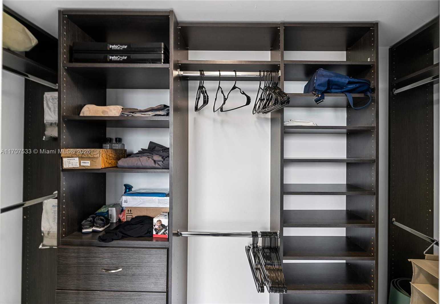 Small Image of 495 BRICKELL AVE #1702, Miami Number 44