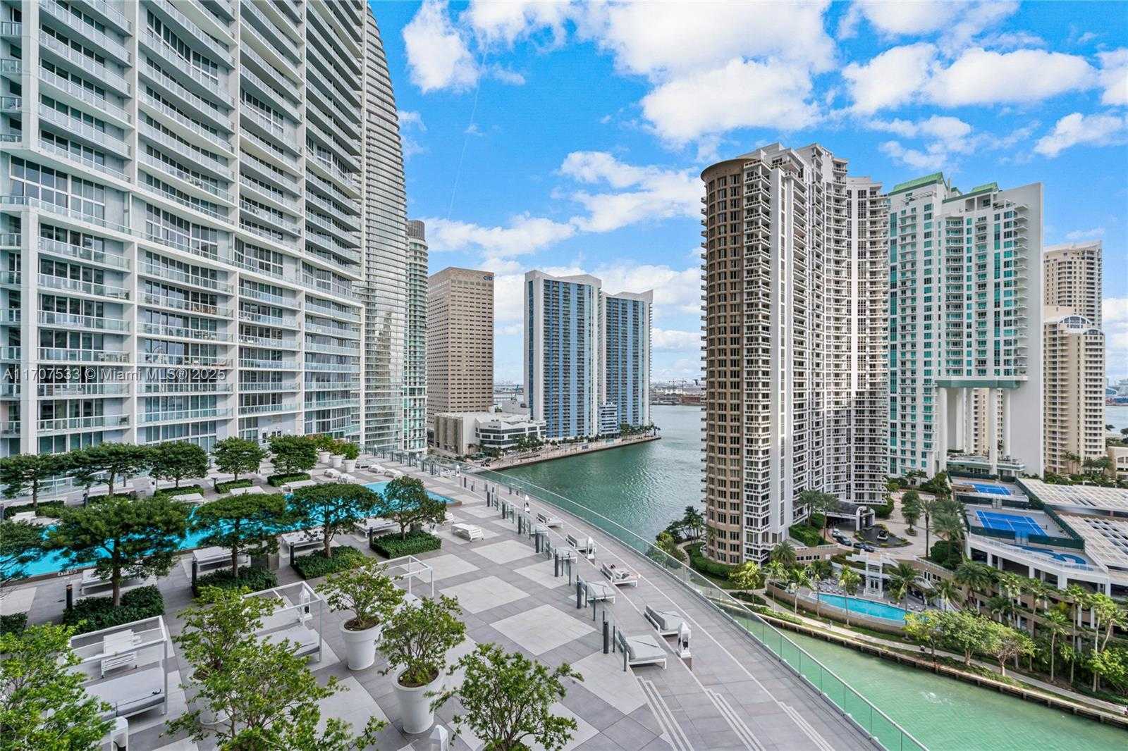 Small Image of 495 BRICKELL AVE #1702, Miami Number 49
