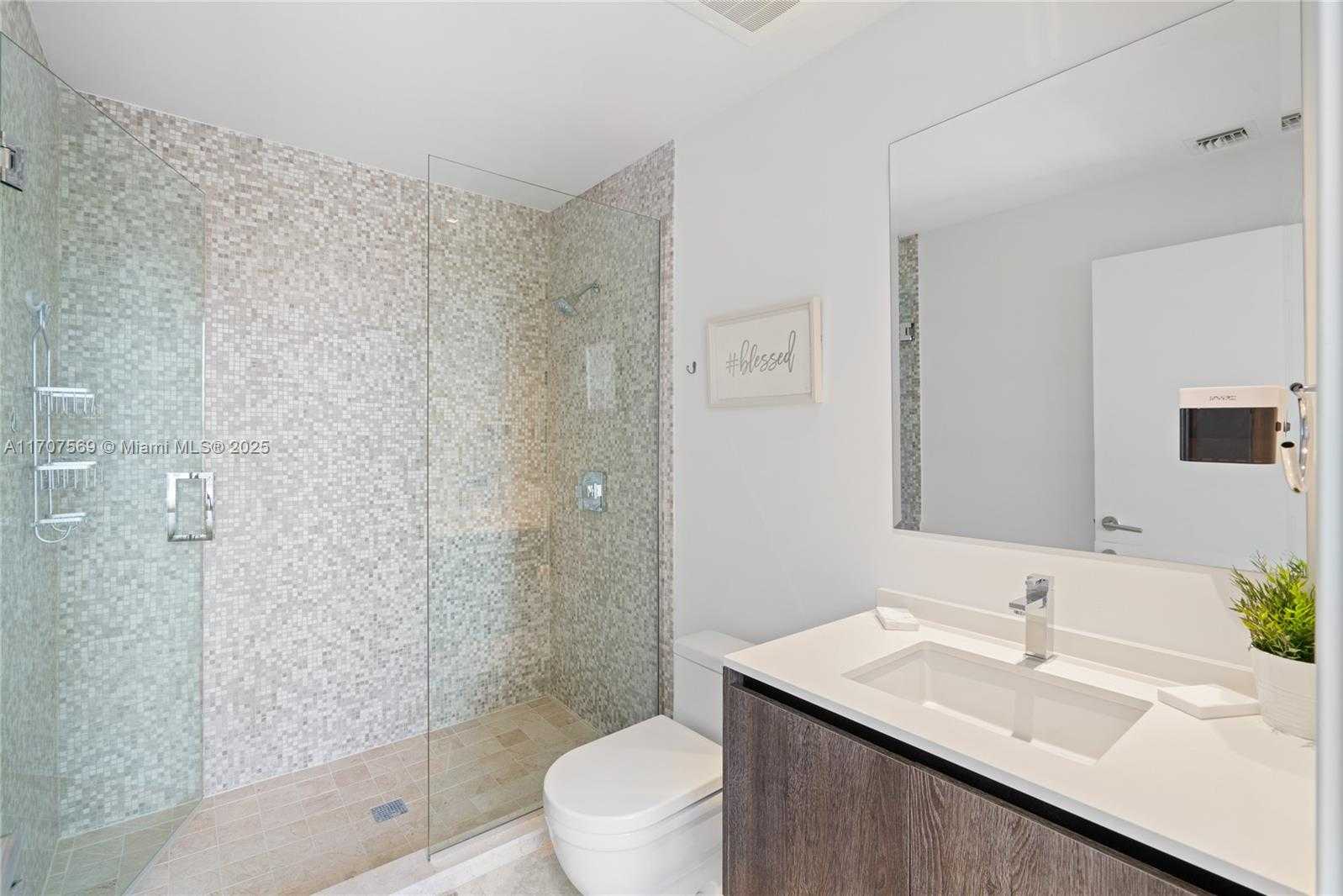 Small Image of 88 SOUTH WEST 7 STREET #3403, Miami Number 17