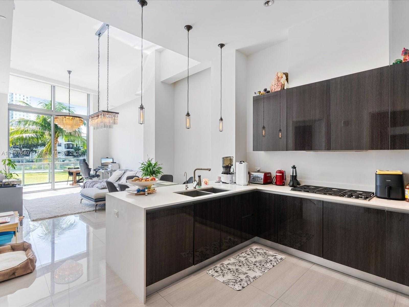 Small Image of 3250 NORTH EAST 188TH ST #102, Aventura Number 6