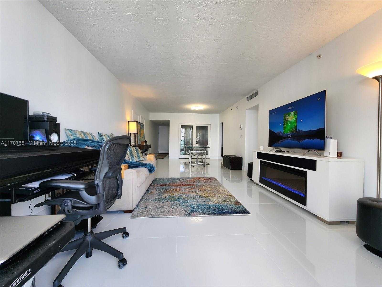 Small Image of 3000 SOUTH OCEAN DR #1206, Hollywood Number 14