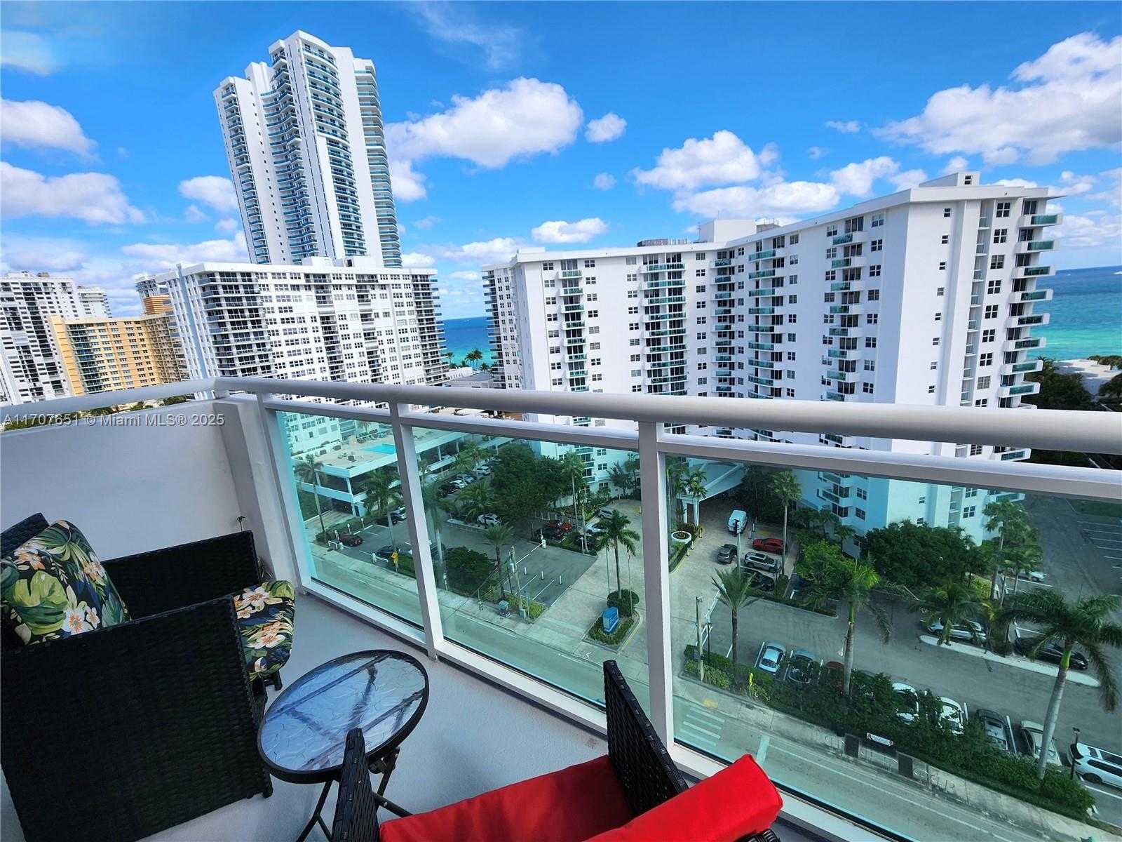 Small Image of 3000 SOUTH OCEAN DR #1206, Hollywood Number 2