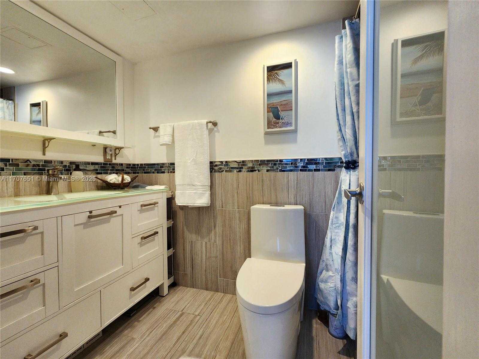 Small Image of 3000 SOUTH OCEAN DR #1206, Hollywood Number 26
