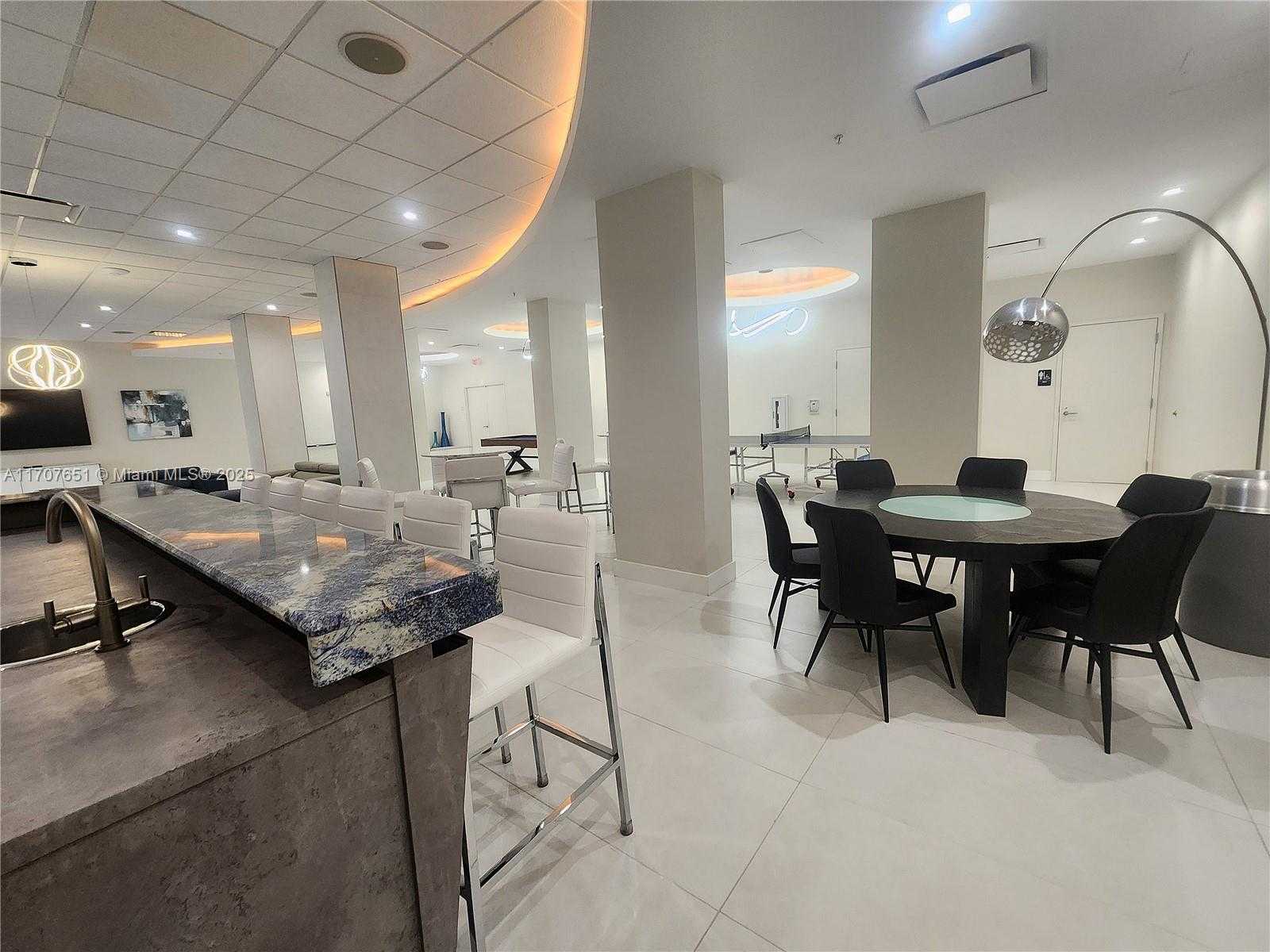 Small Image of 3000 SOUTH OCEAN DR #1206, Hollywood Number 52