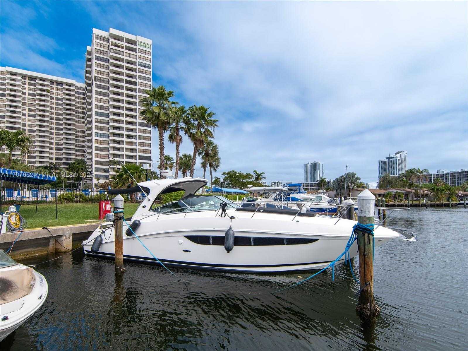 Small Image of 2500 PARKVIEW DR #2312, Hallandale Beach Number 20