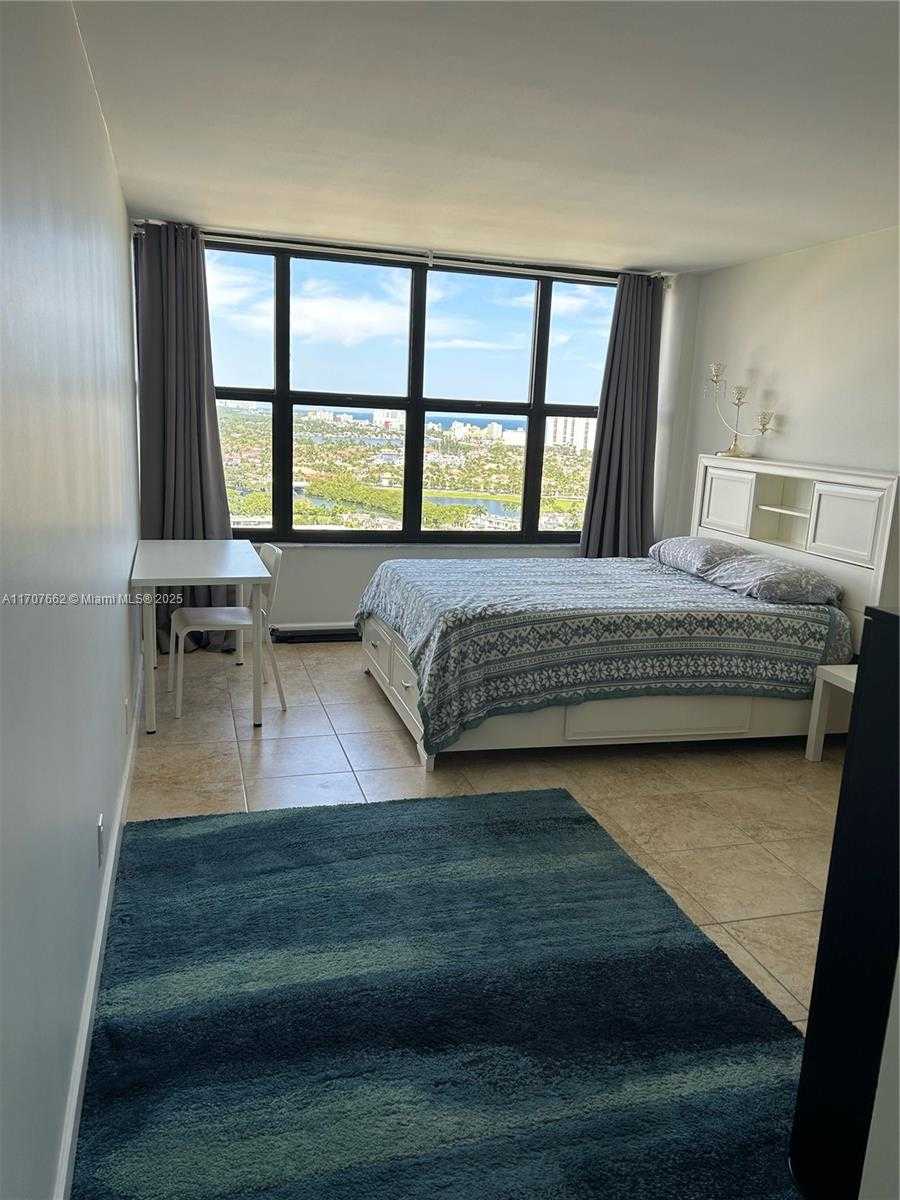 Small Image of 2500 PARKVIEW DR #2312, Hallandale Beach Number 37