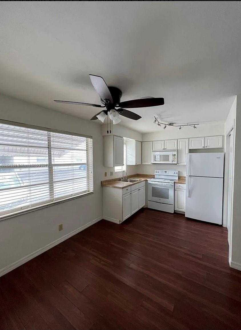 Small Image of 3600 JACKSON ST #8, Hollywood Number 4