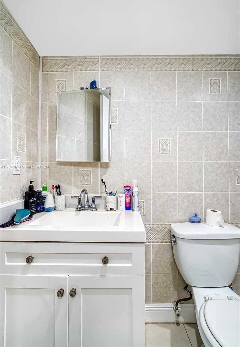 Small Image of 200 172ND ST #308, Sunny Isles Beach Number 15