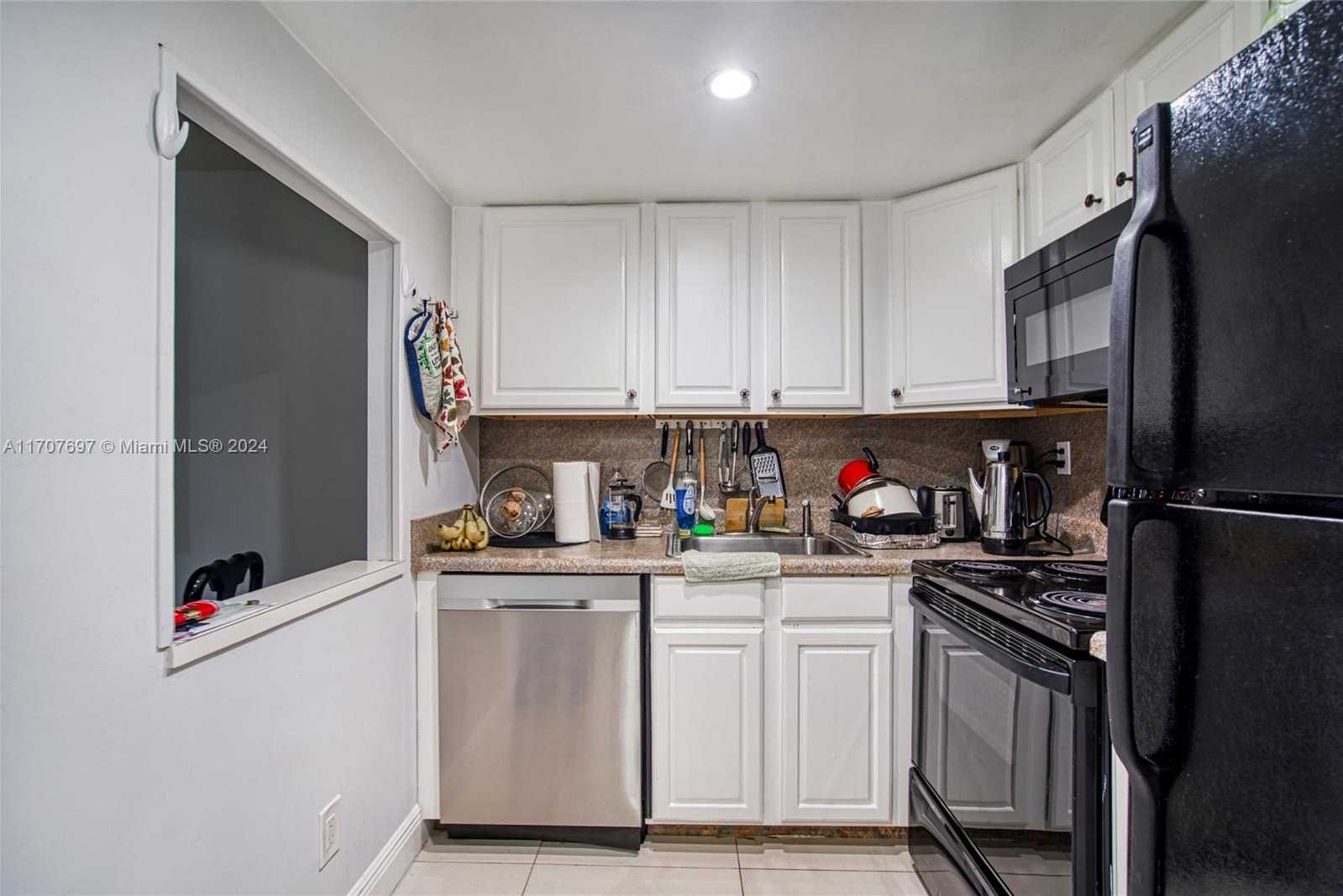 Small Image of 200 172ND ST #308, Sunny Isles Beach Number 2
