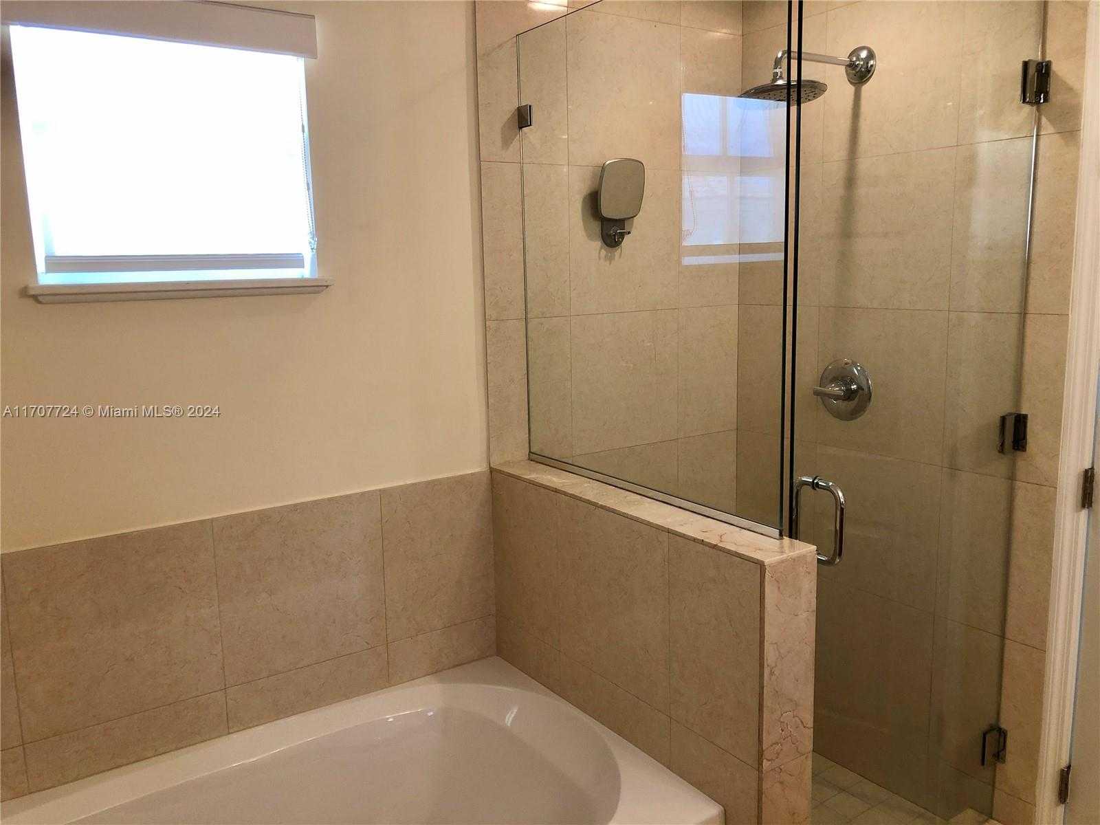Small Image of 2700 NORTH EAST 184TH TER #126, Aventura Number 11