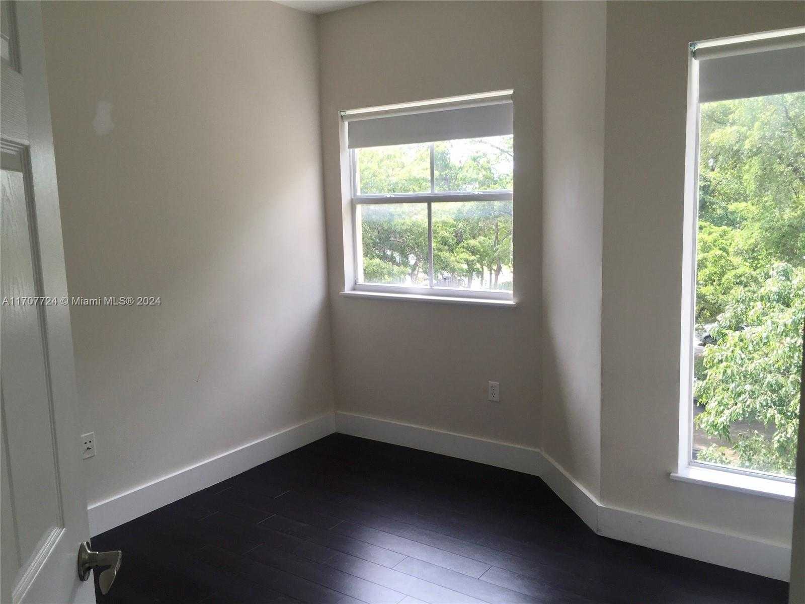 Small Image of 2700 NORTH EAST 184TH TER #126, Aventura Number 14