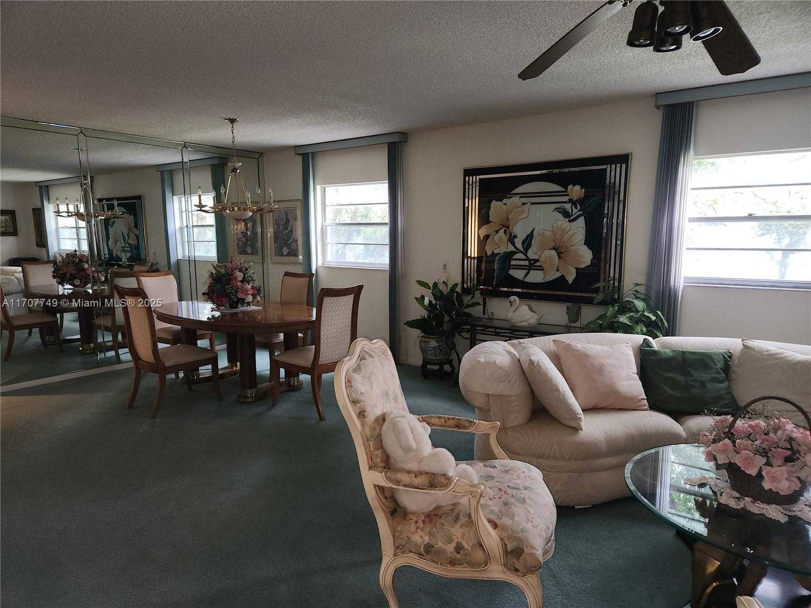 Small Image of 12600 SOUTH WEST 5TH CT #301L, Pembroke Pines Number 4