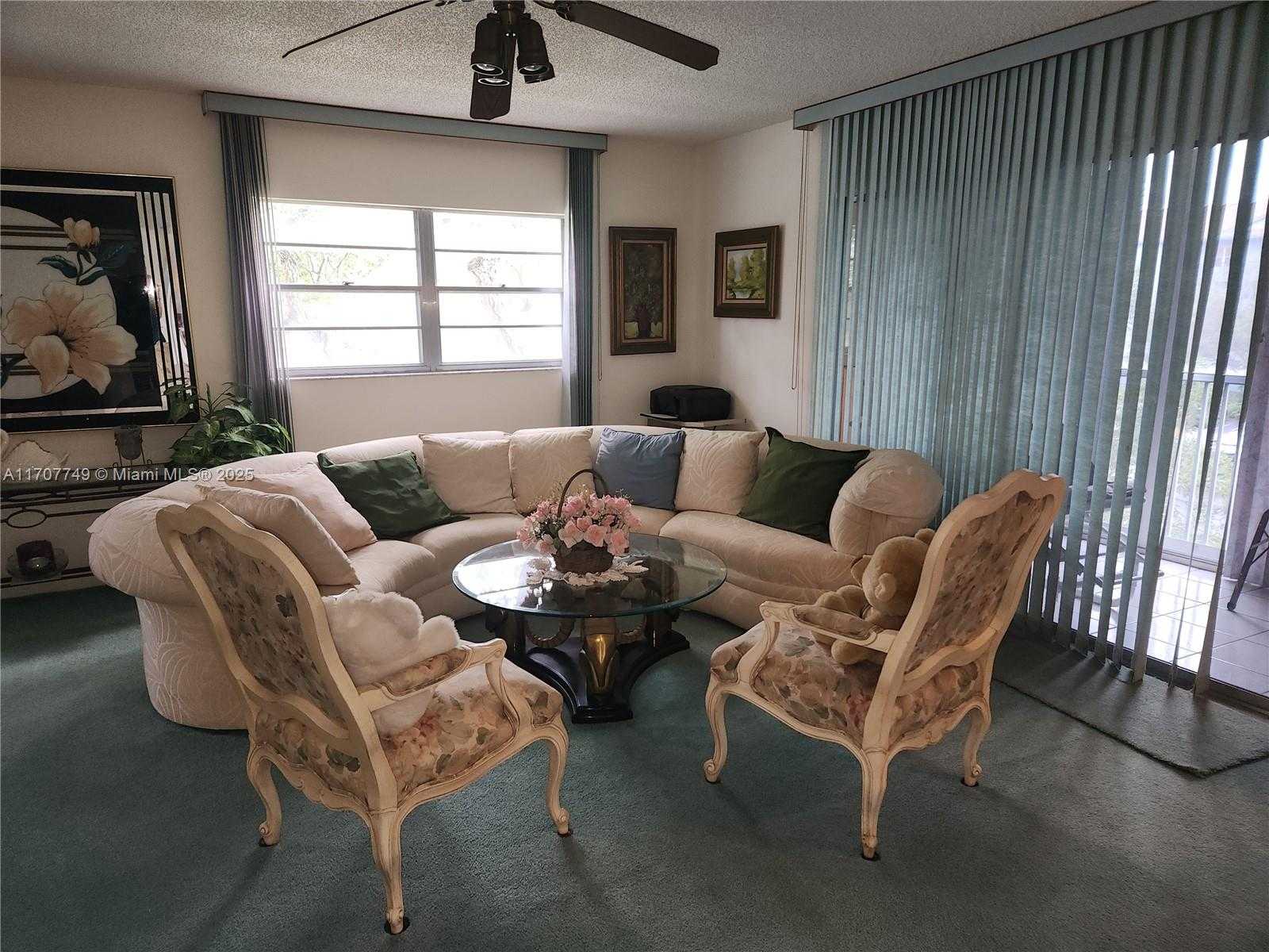 Small Image of 12600 SOUTH WEST 5TH CT #301L, Pembroke Pines Number 5