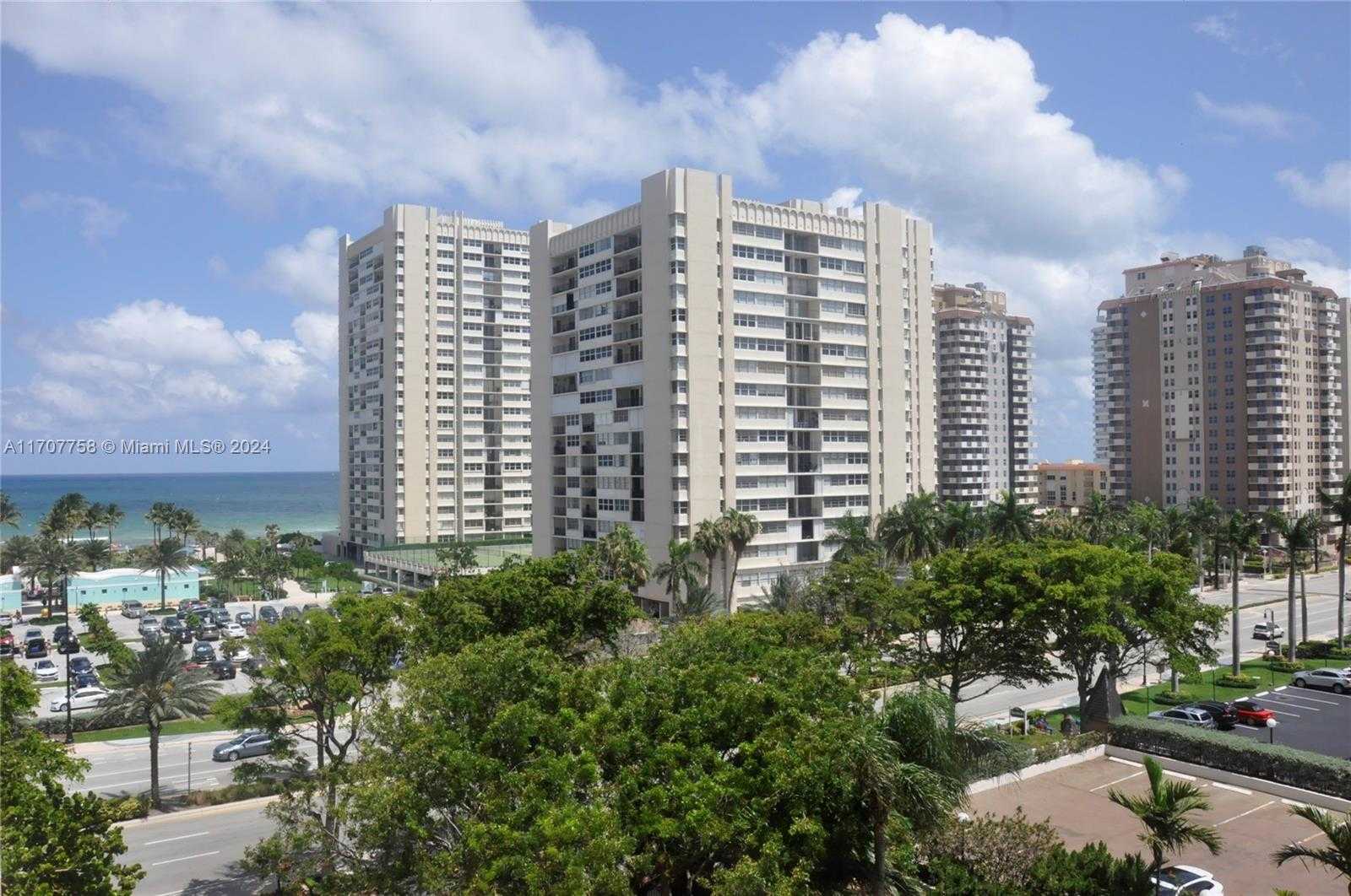 Small Image of 1865 SOUTH OCEAN DR #10F, Hallandale Beach Number 15