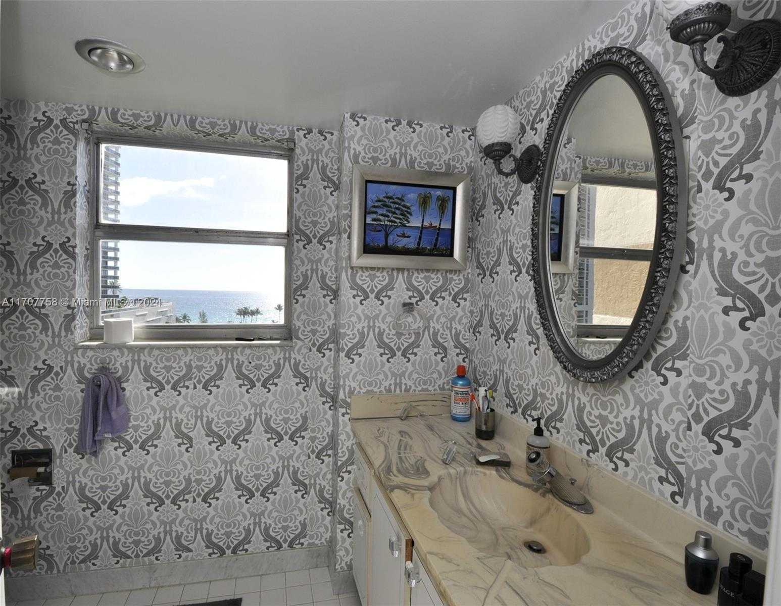 Small Image of 1865 SOUTH OCEAN DR #10F, Hallandale Beach Number 19