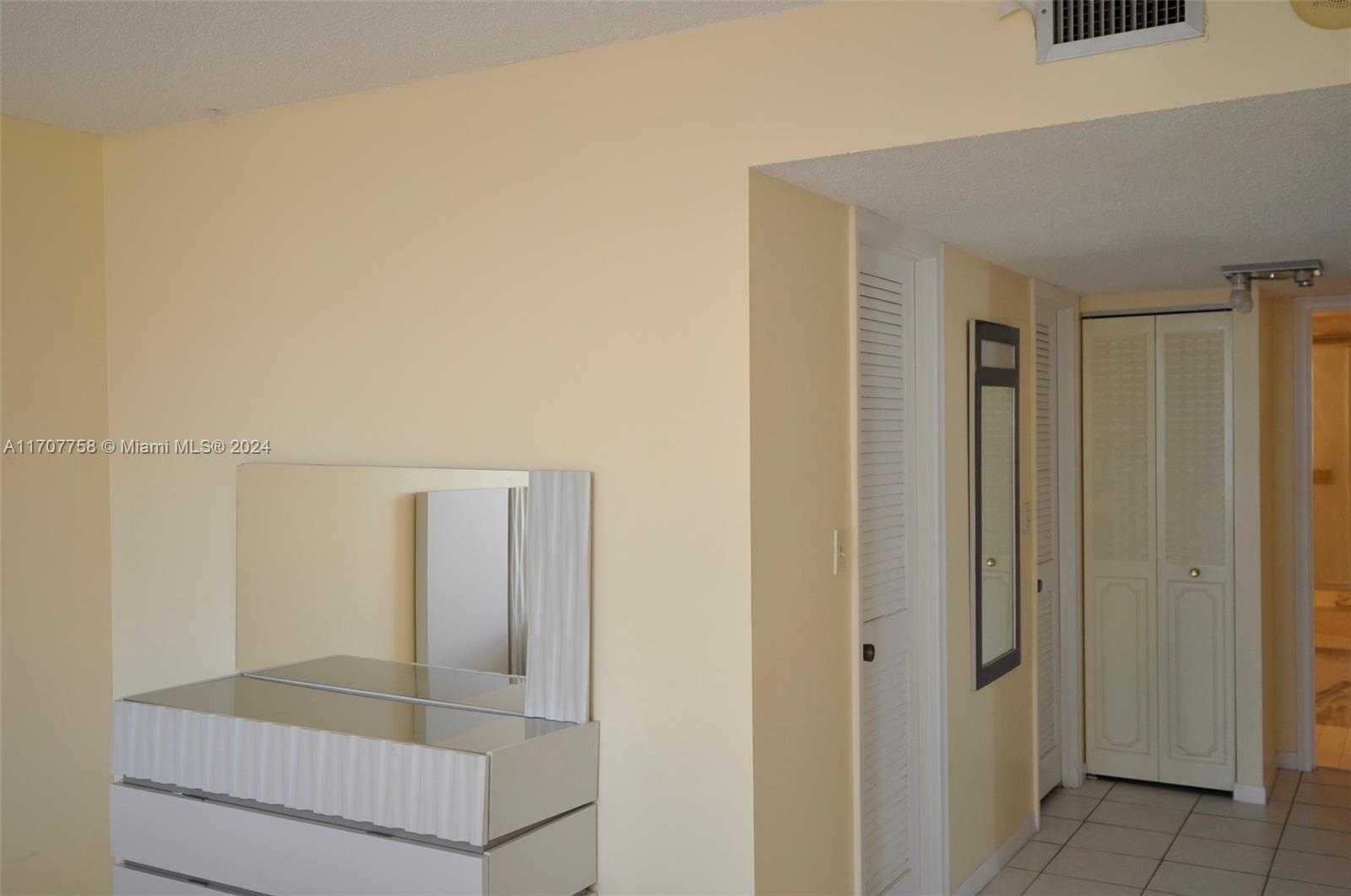 Small Image of 1865 SOUTH OCEAN DR #10F, Hallandale Beach Number 23