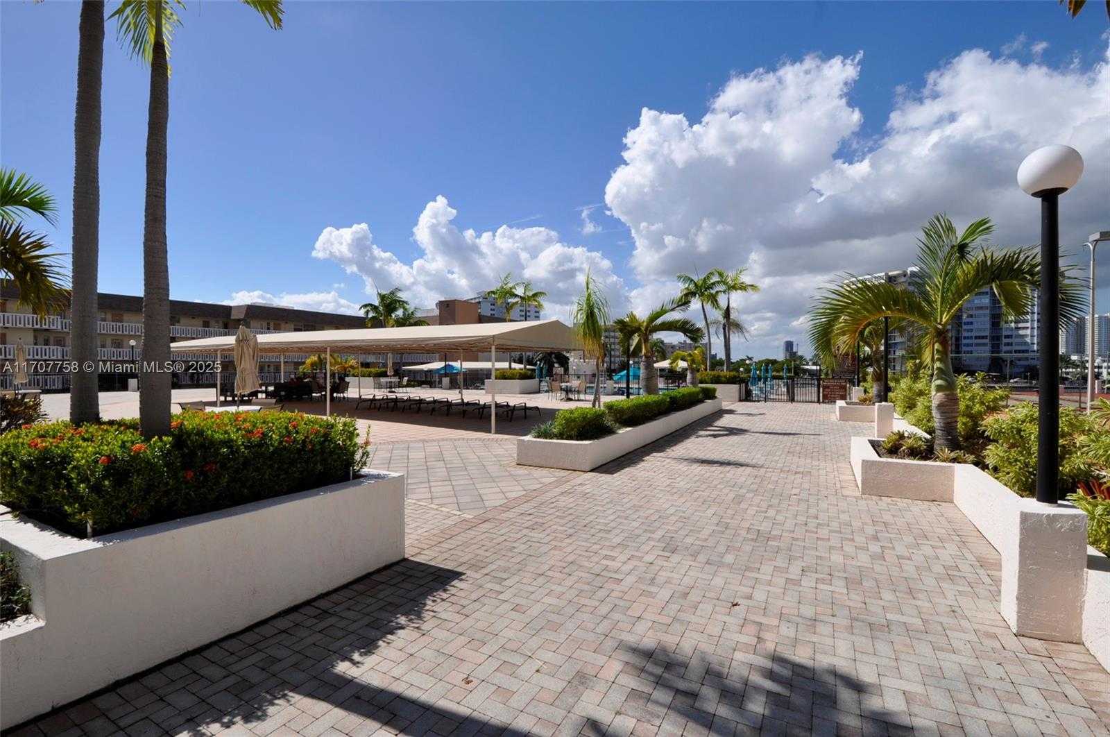 Small Image of 1865 SOUTH OCEAN DR #10F, Hallandale Beach Number 33