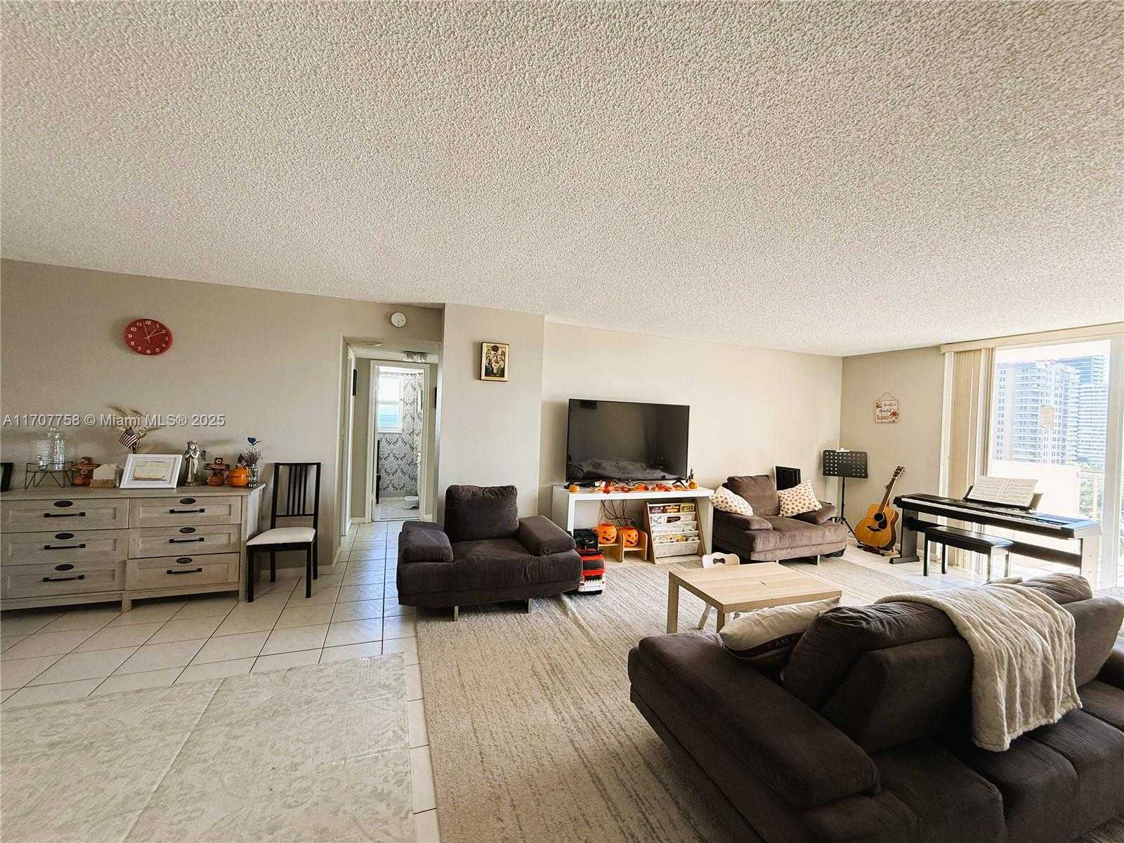 Small Image of 1865 SOUTH OCEAN DR #10F, Hallandale Beach Number 45