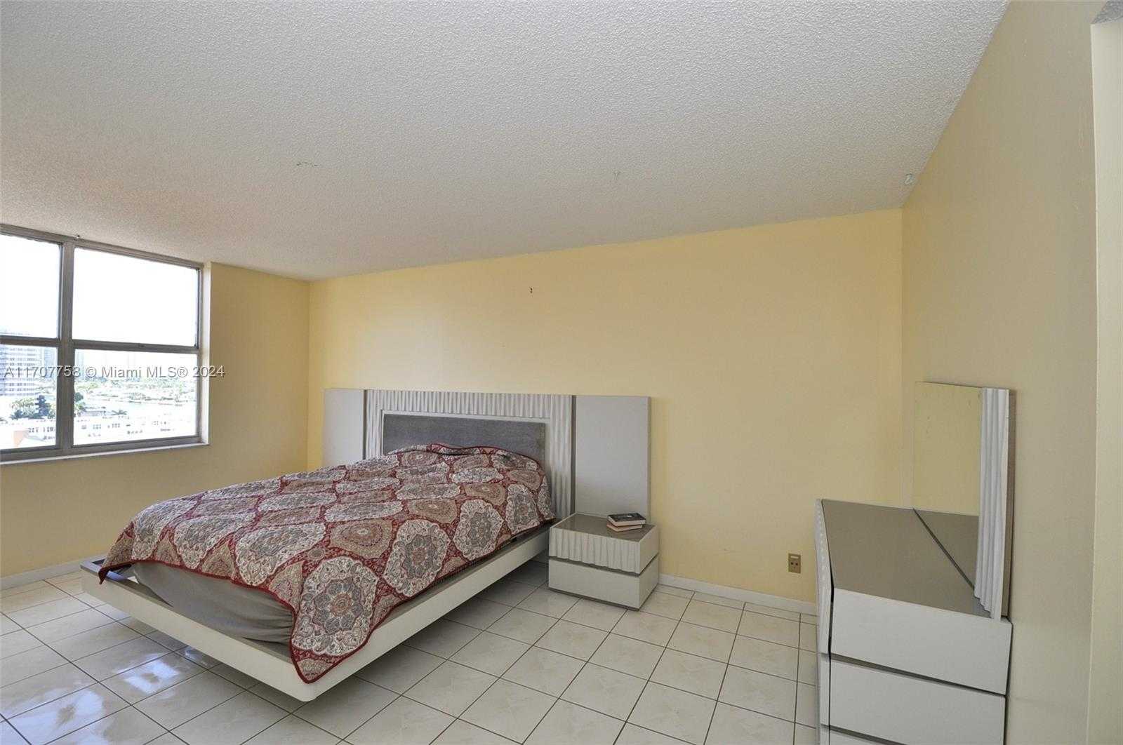 Small Image of 1865 SOUTH OCEAN DR #10F, Hallandale Beach Number 8