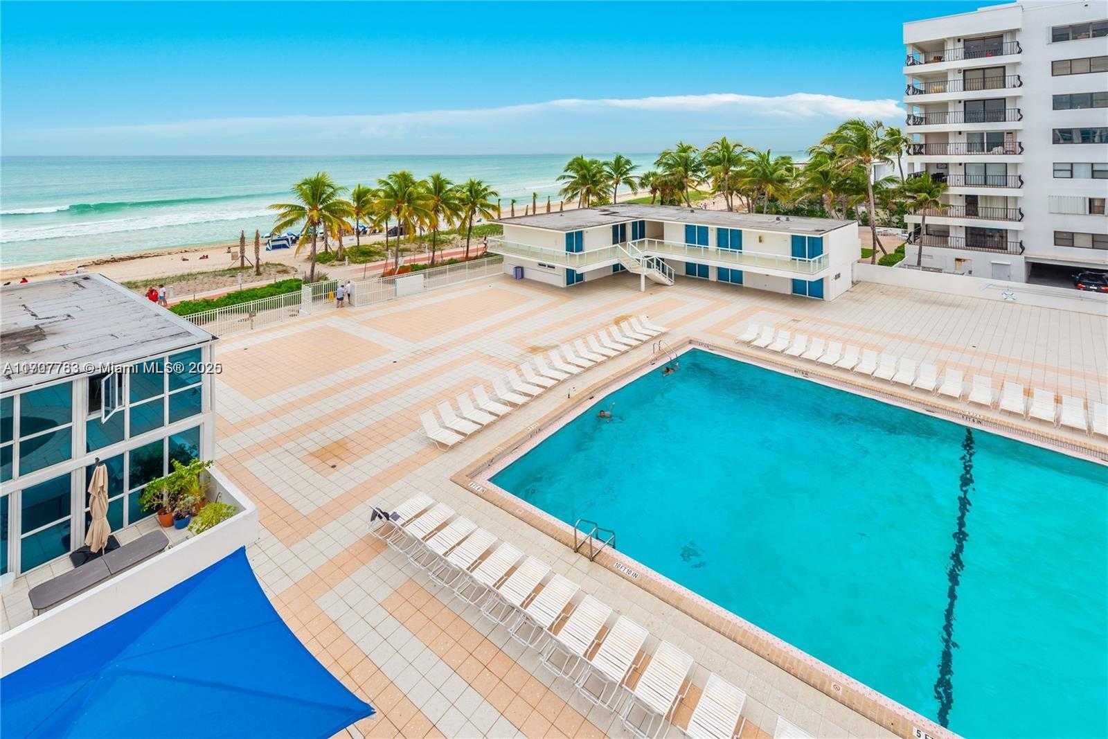 Small Image of 5445 COLLINS AVE #627, Miami Beach Number 9