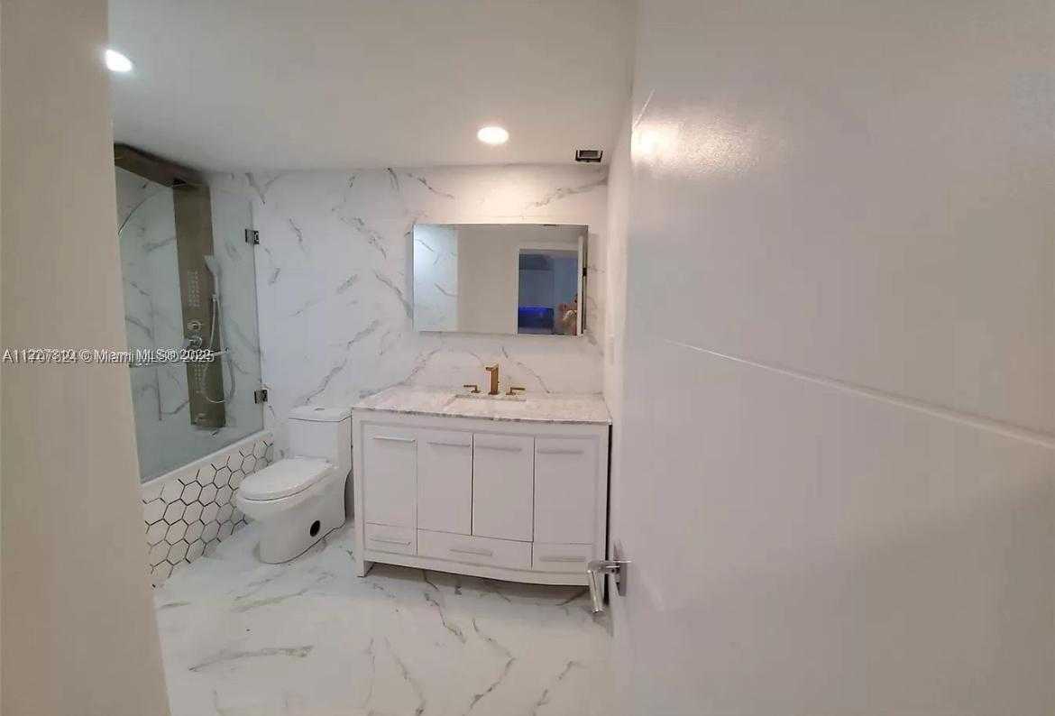 Small Image of 19380 COLLINS AVE #224, Sunny Isles Beach Number 7