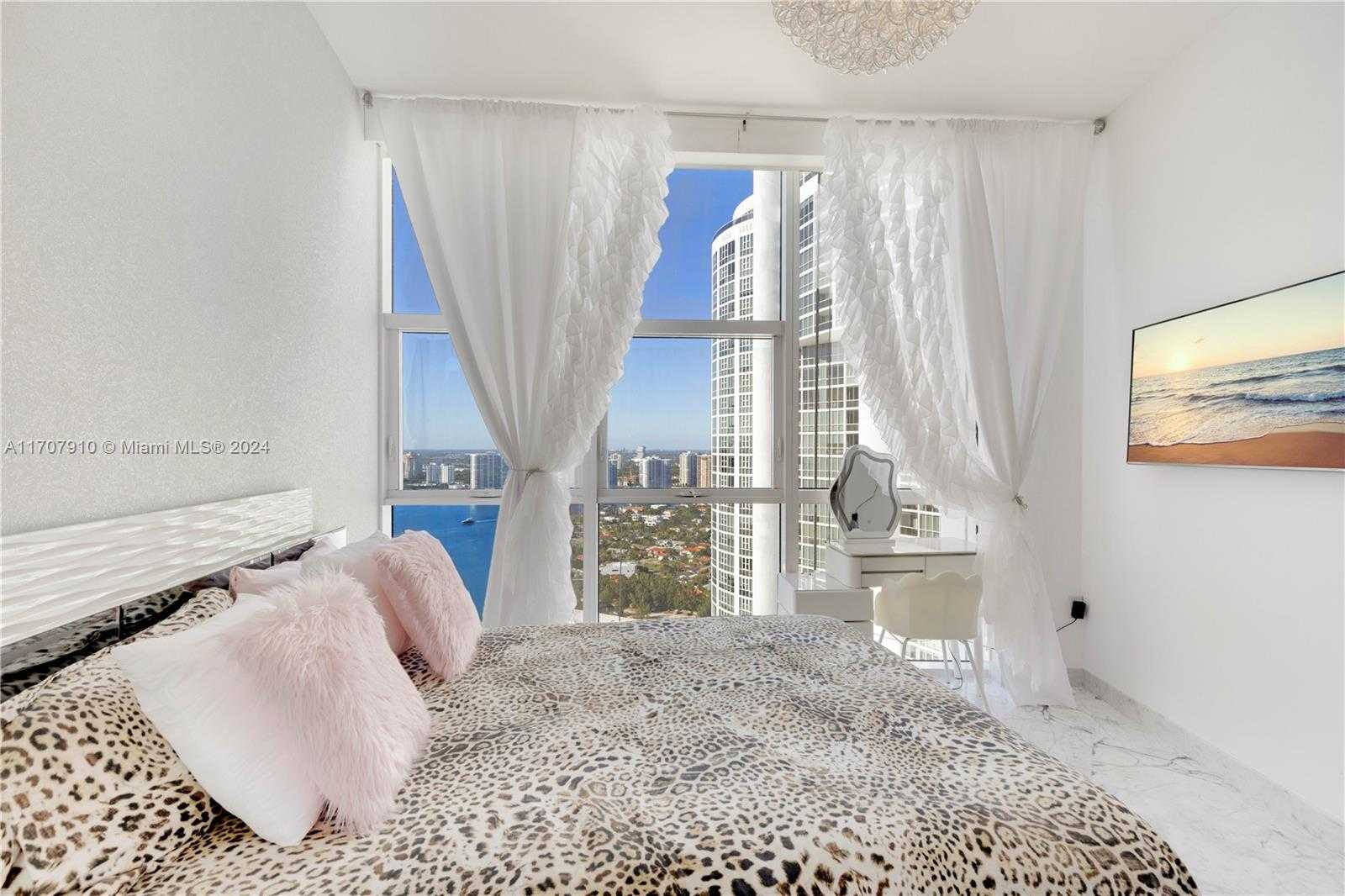 Small Image of 18101 COLLINS AVE #4609, Sunny Isles Beach Number 6