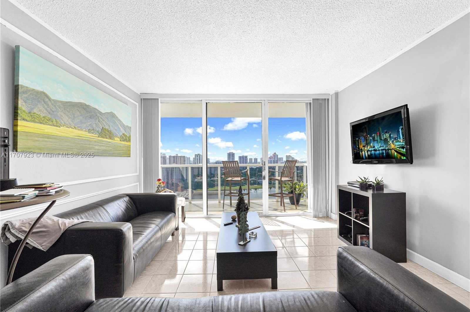 Small Image of 3675 NORTH COUNTRY CLUB DR #2204, Aventura Number 14