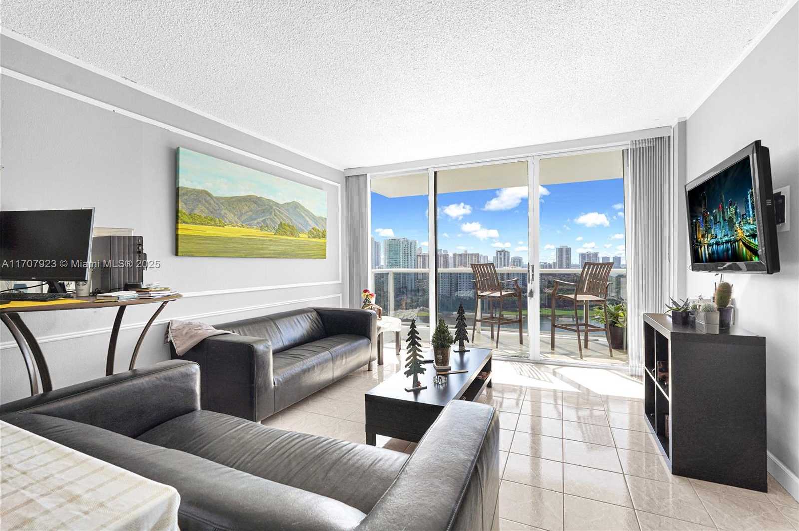 Small Image of 3675 NORTH COUNTRY CLUB DR #2204, Aventura Number 16