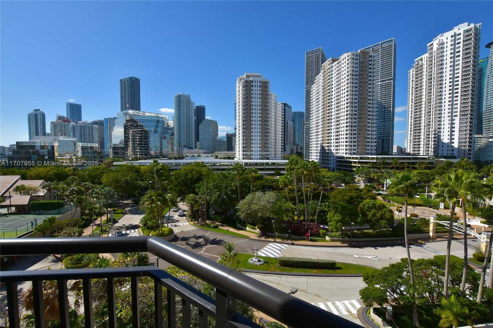 Small Image of 540 BRICKELL KEY DR #815, Miami Number 11