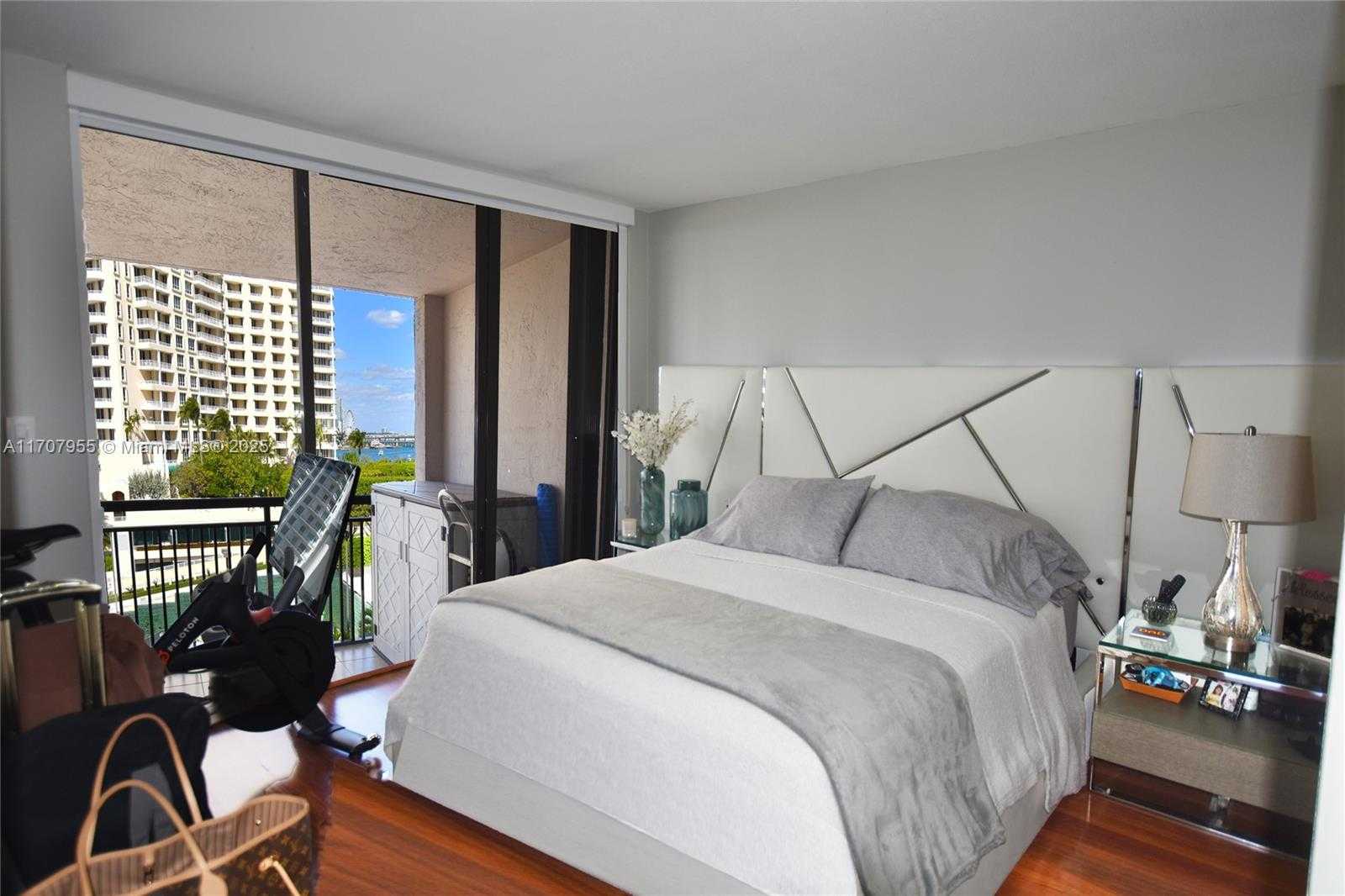 Small Image of 540 BRICKELL KEY DR #815, Miami Number 14