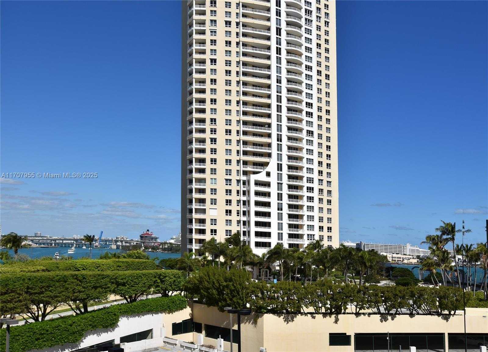 Small Image of 540 BRICKELL KEY DR #815, Miami Number 21