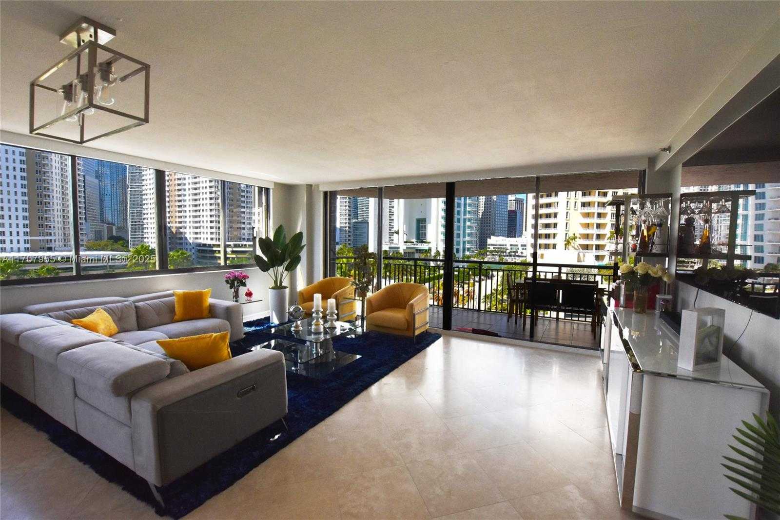 Small Image of 540 BRICKELL KEY DR #815, Miami Number 5